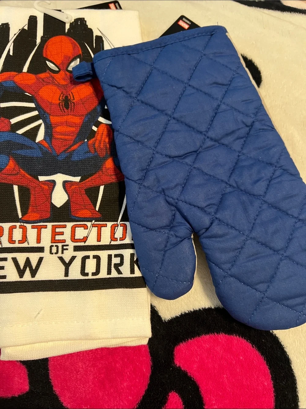 Marvel Spider-Man Oven Mitt and Towel Set - Red, Blue, White